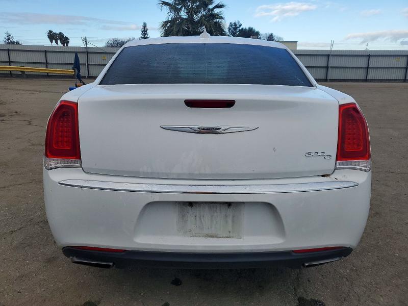 2016 Chrysler 300c