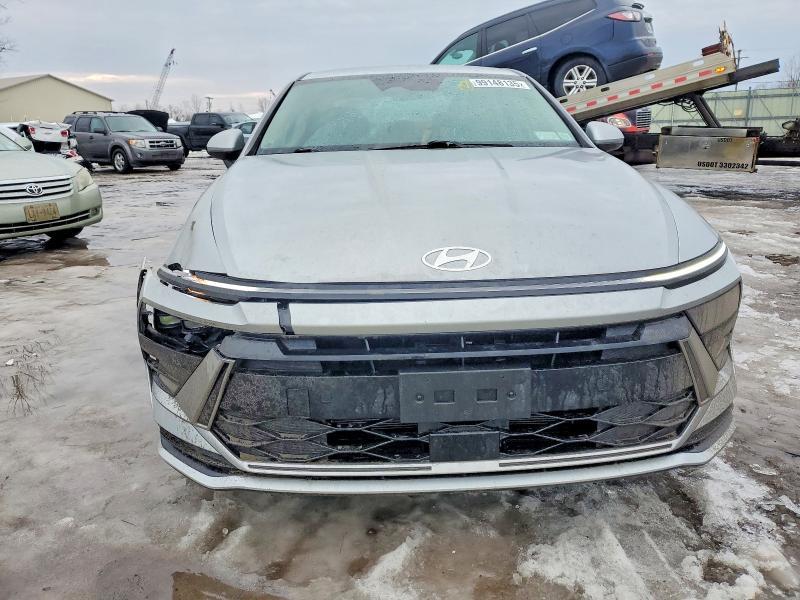 2024 Hyundai Sonata Hybrid