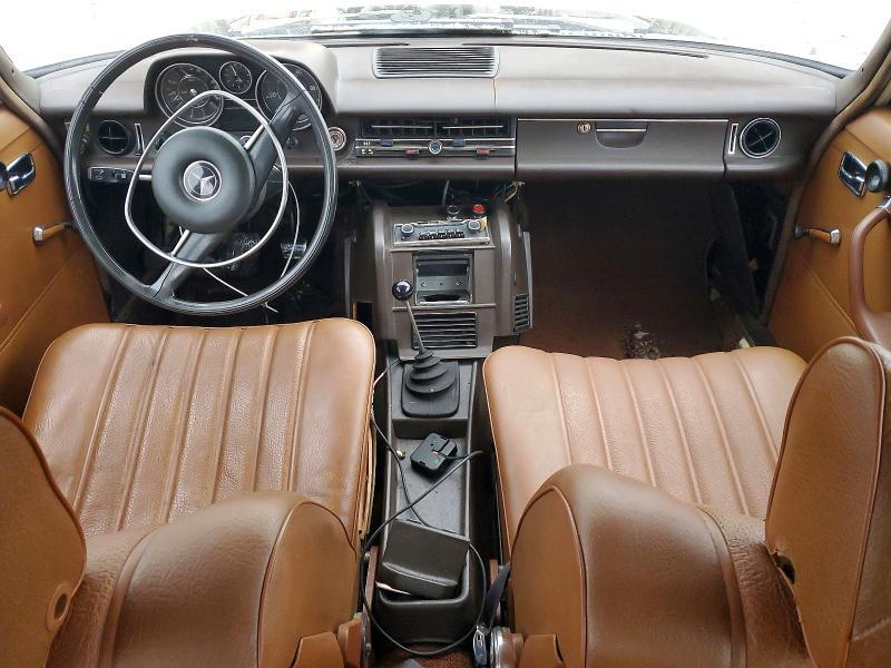1969 Mercedes-Benz 220d