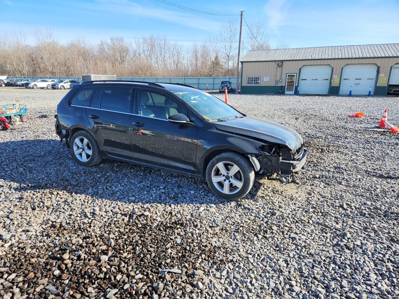 2015 Volkswagen Golf Sportwagen tdi s