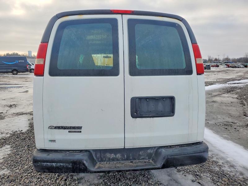2016 Chevrolet Express G2500