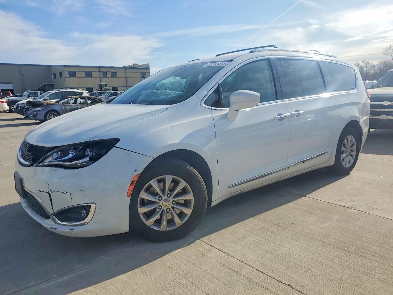 2019 Chrysler Pacifica Touring l