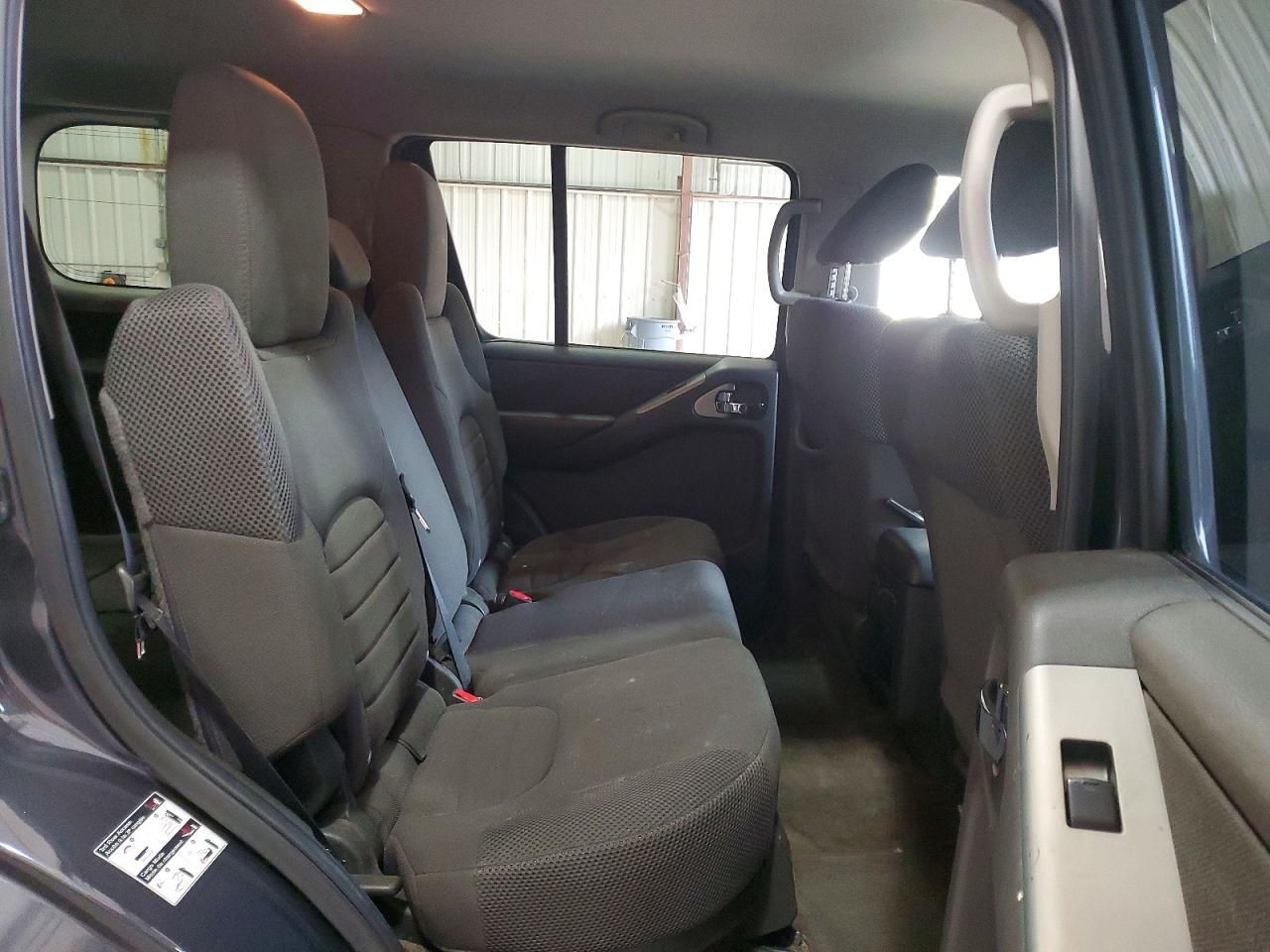 2012 Nissan Pathfinder s