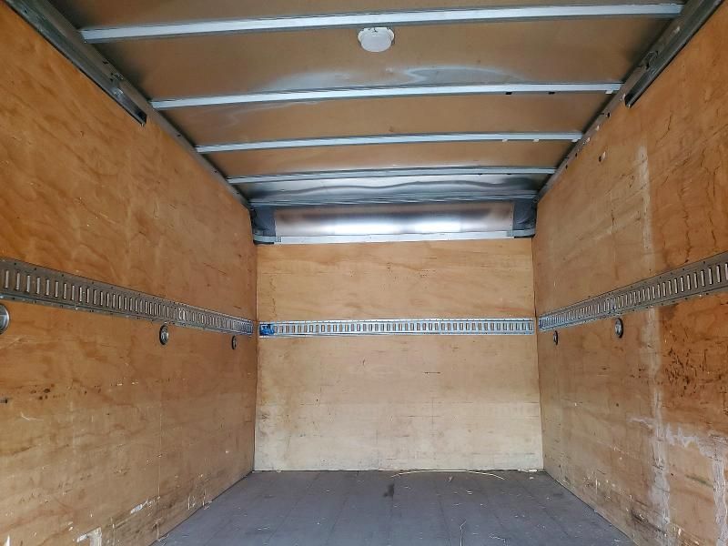 2015 Isuzu NPR HD BOX Truck