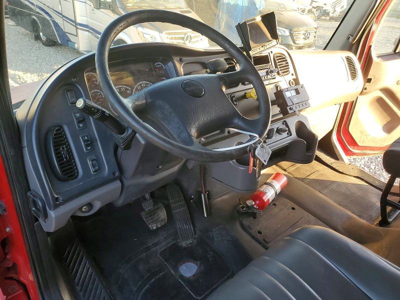 2015 Freigliner 2015 Freightliner Business Class M2 Refrigerated B