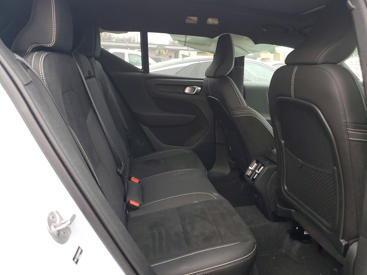 2025 Volvo Xc40 Plus