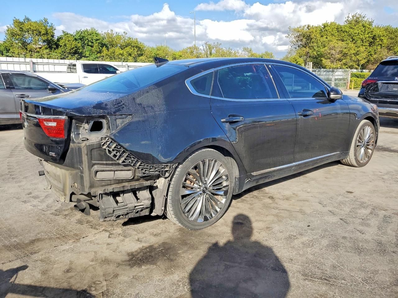 2017 KIA Cadenza Premium