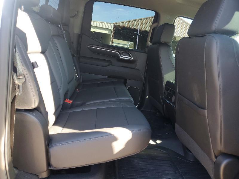 2026 GMC Sierra K1500 slt