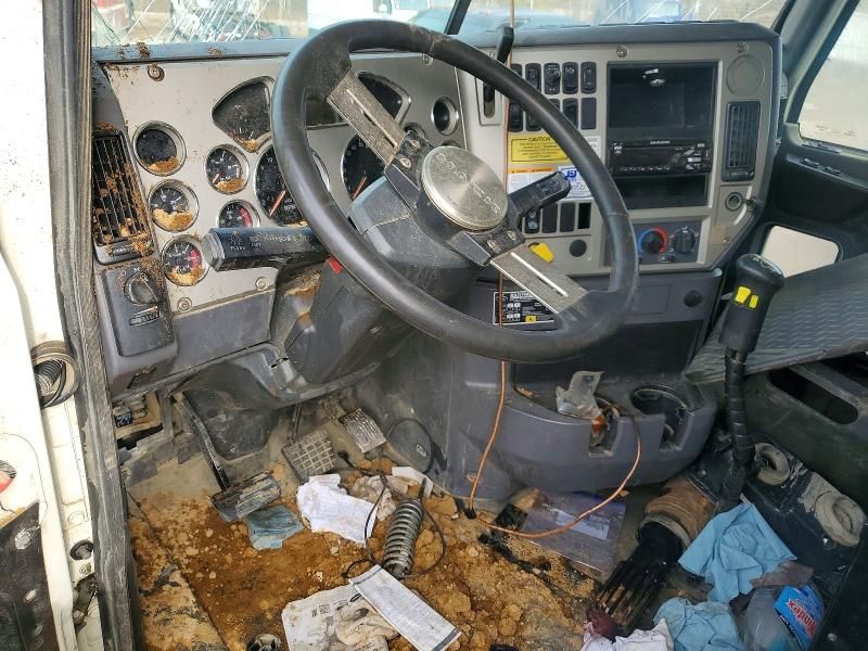 2016 Mack Gu713 Dump Truck