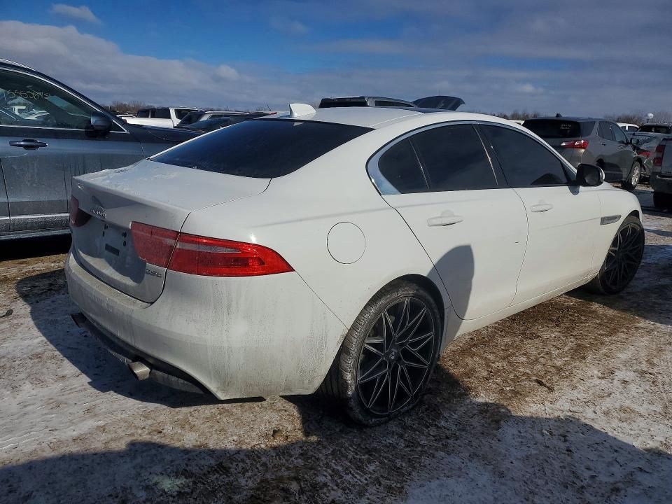 2017 Jaguar XE