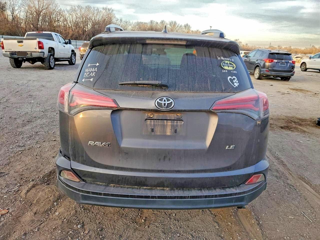 2017 Toyota Rav4 le