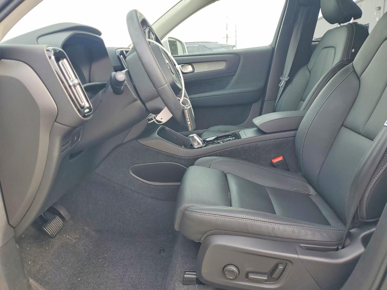 2025 Volvo Xc40 Plus