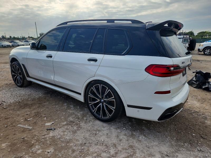 2021 BMW X7 M50i