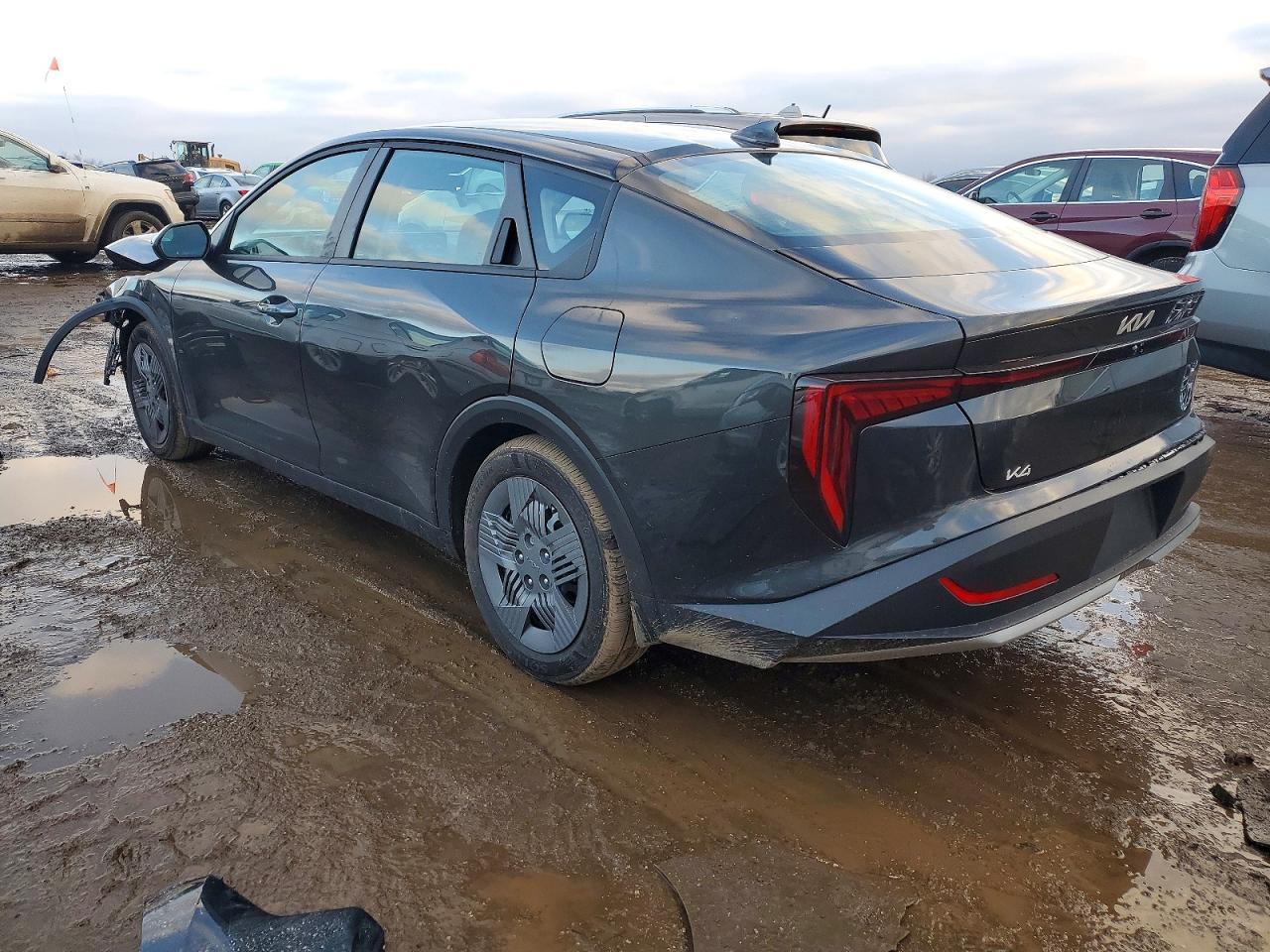 2025 KIA K4 lx