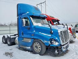 Vehiculos salvage en venta de Copart Leroy, NY: 2017 Freigliner 2017 Freightliner Cascadia 125 Semi Truck