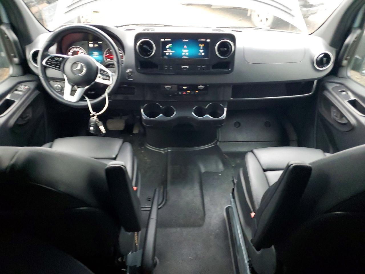 2021 Mercedes-Benz Sprinter 2500
