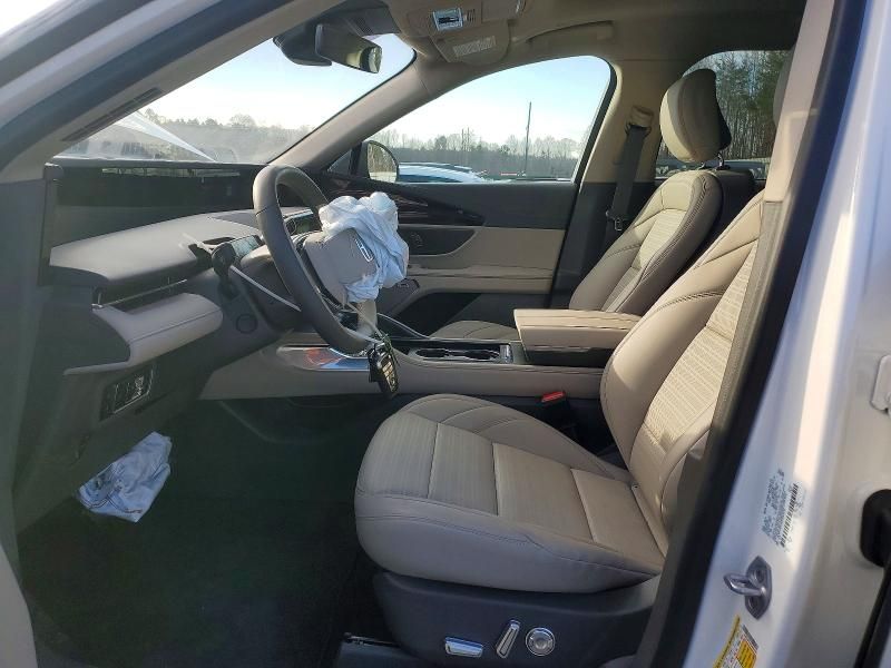 2025 Lincoln Nautilus Reserve