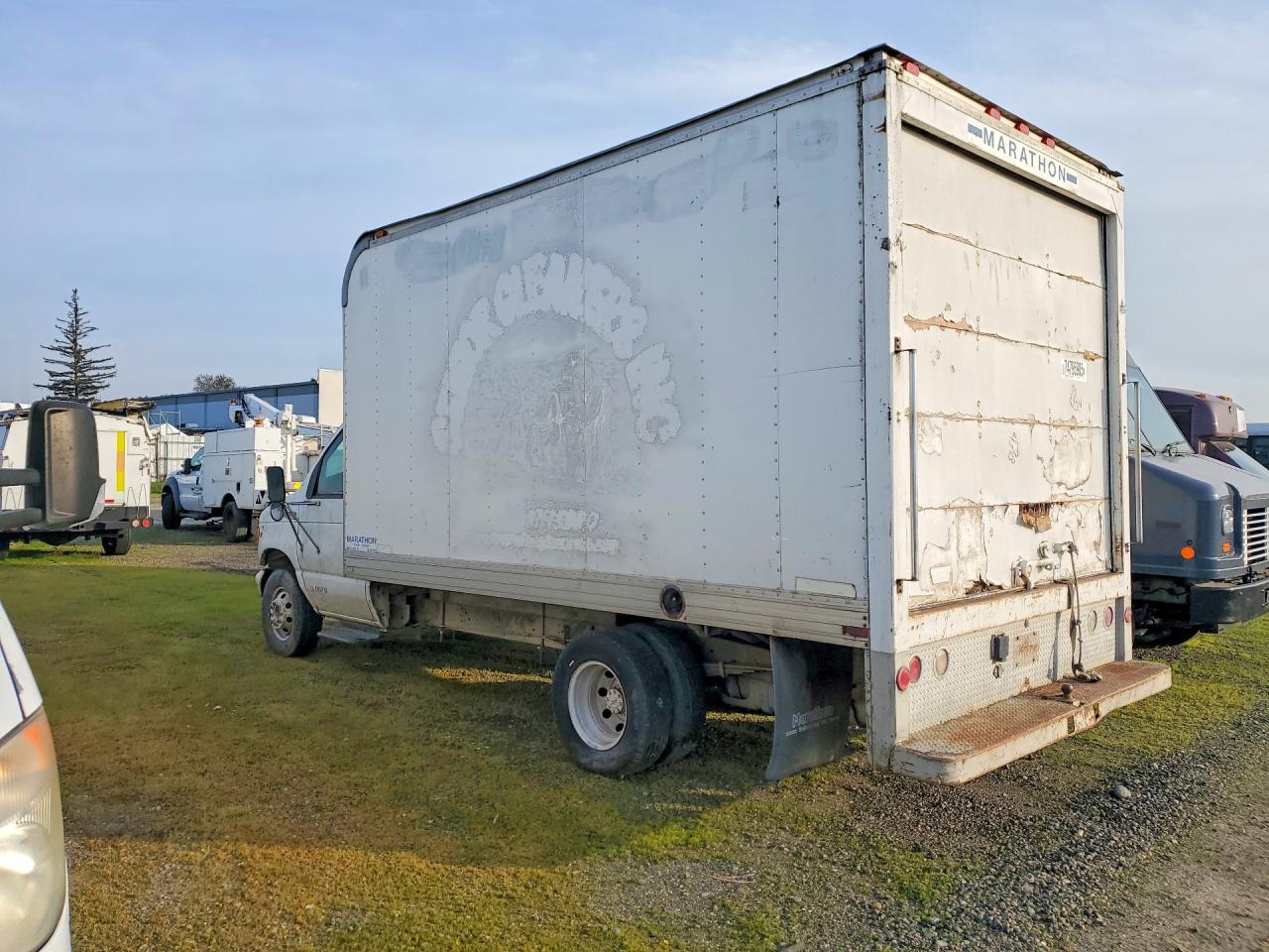 2000 Ford Econoline E350 Super Duty Cutaway Van