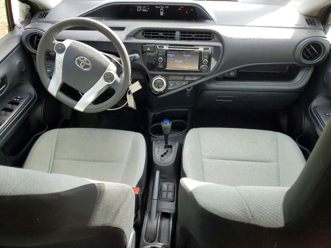 2015 Toyota Prius c