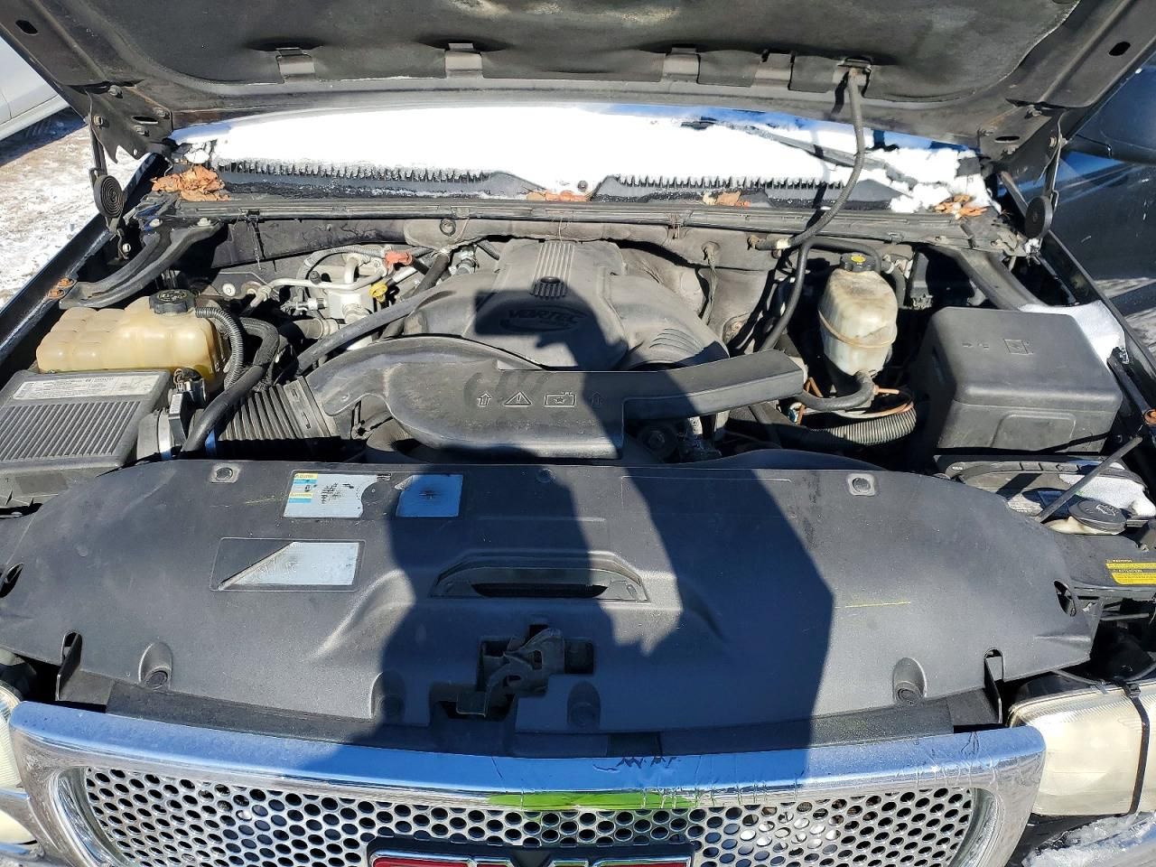 2004 GMC Yukon Denali