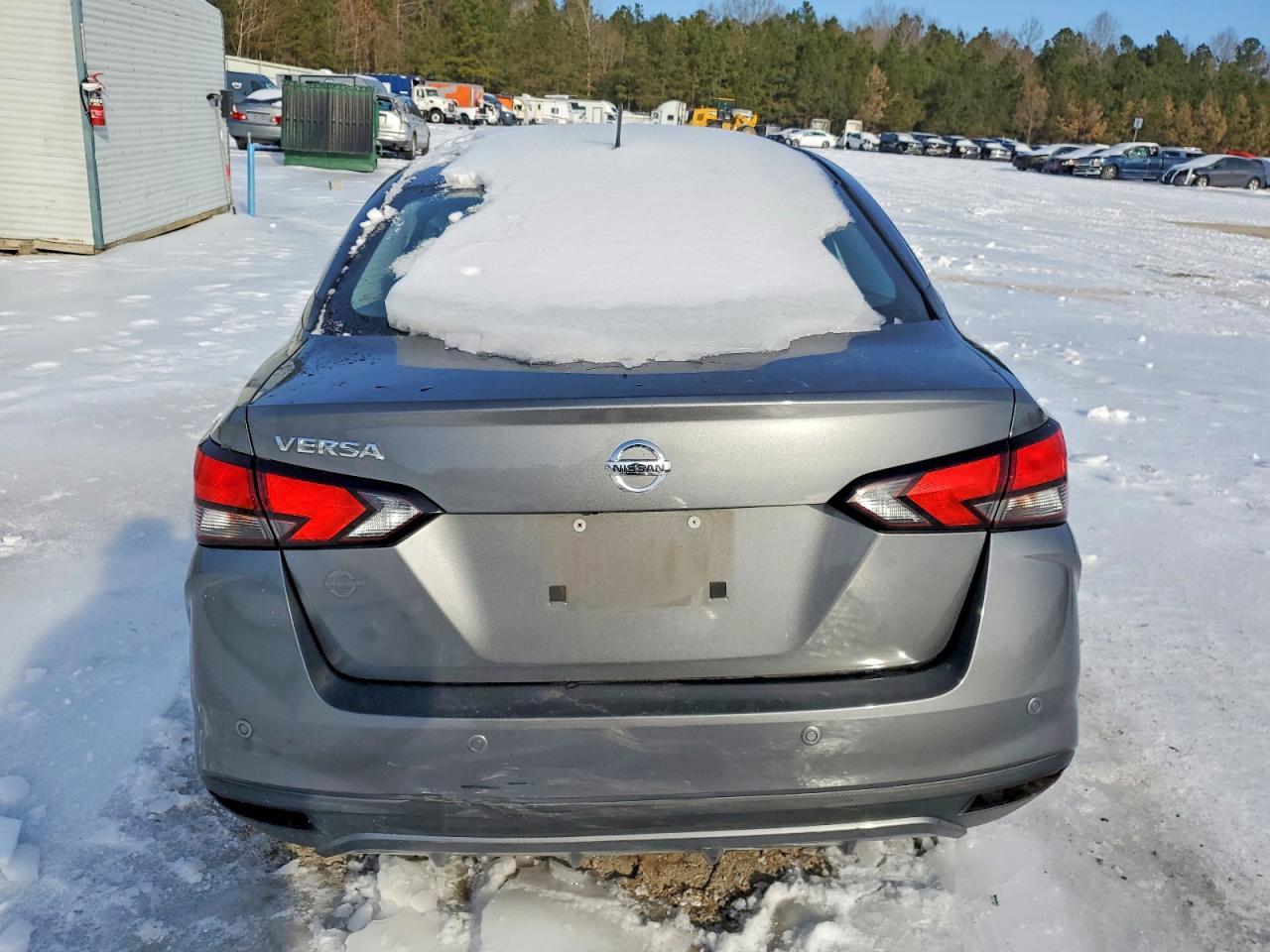 2020 Nissan Versa s