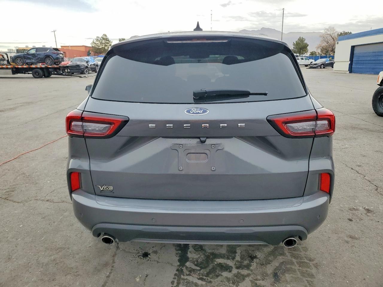 2023 Ford Escape st Line