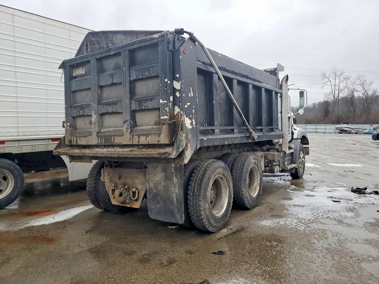2013 Mack GU500 Dump Truck