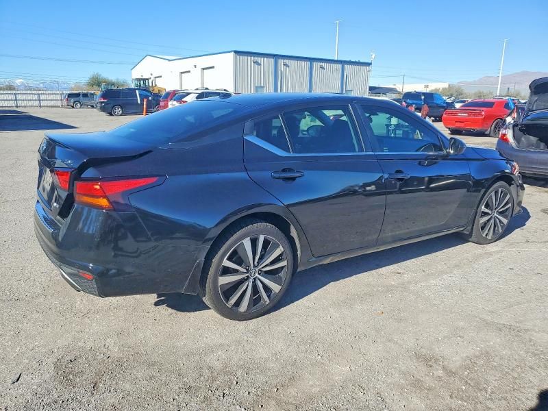 2021 Nissan Altima sr