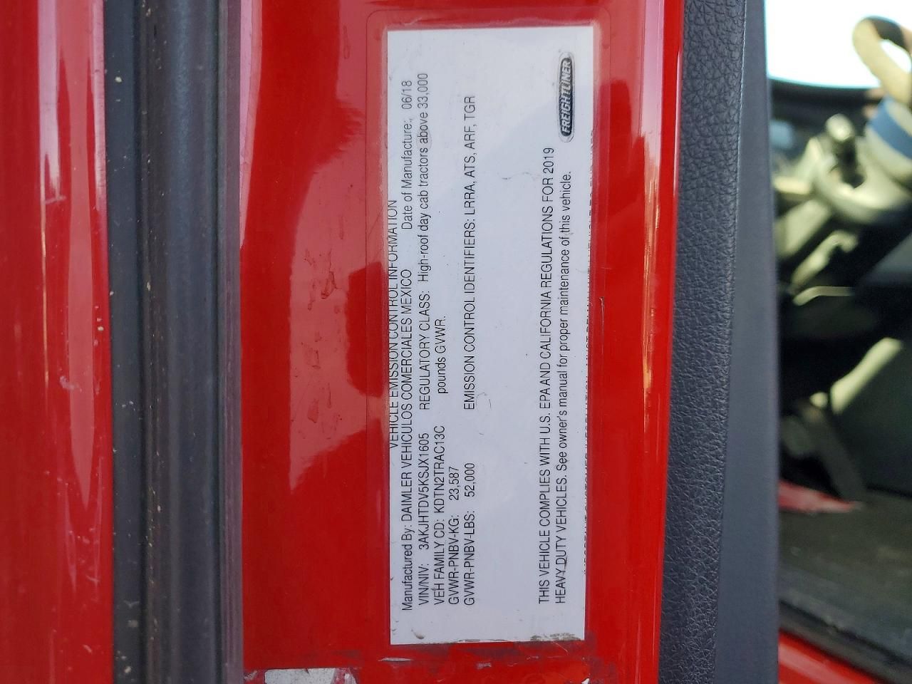 2019 Freightliner Cascadia 116 Semi Truck