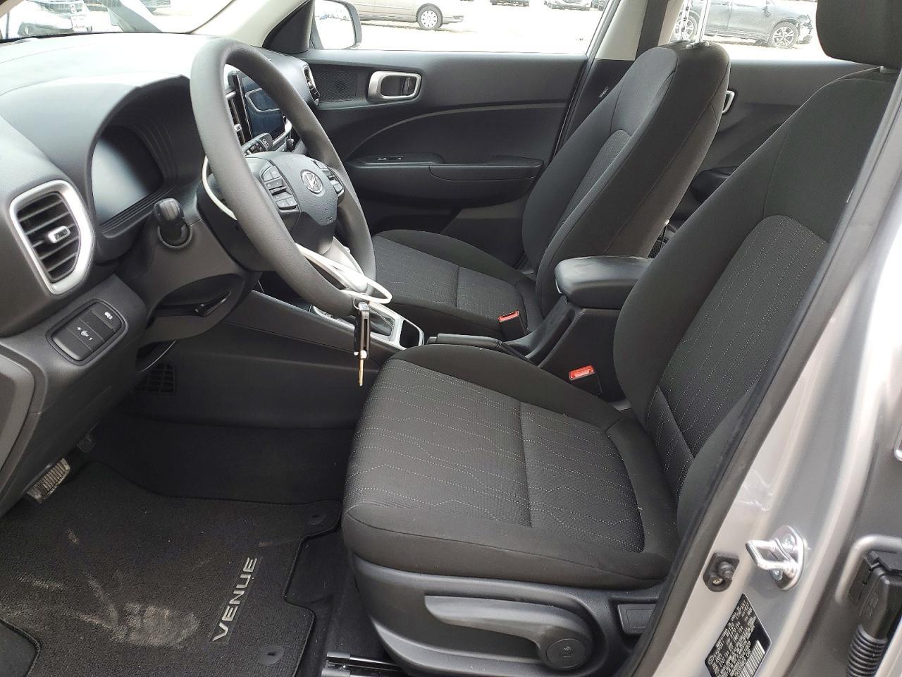 2025 Hyundai Venue se