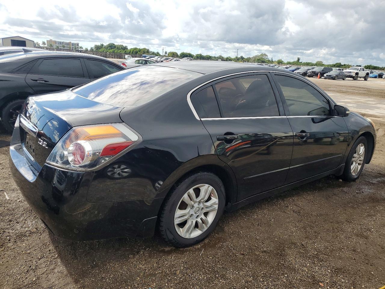 2012 Nissan Altima Base