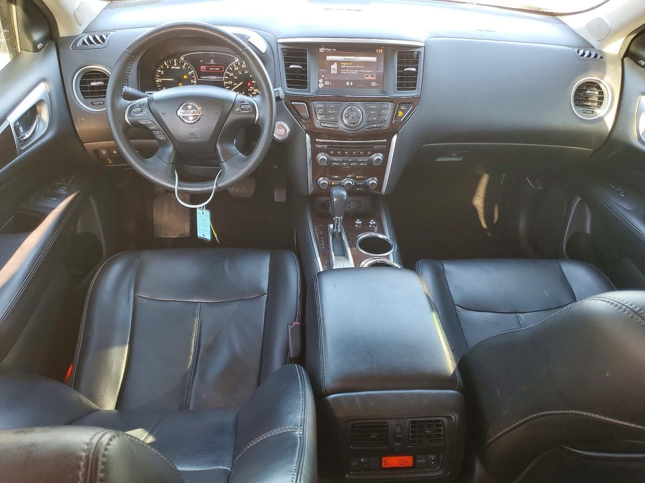 2016 Nissan Pathfinder s