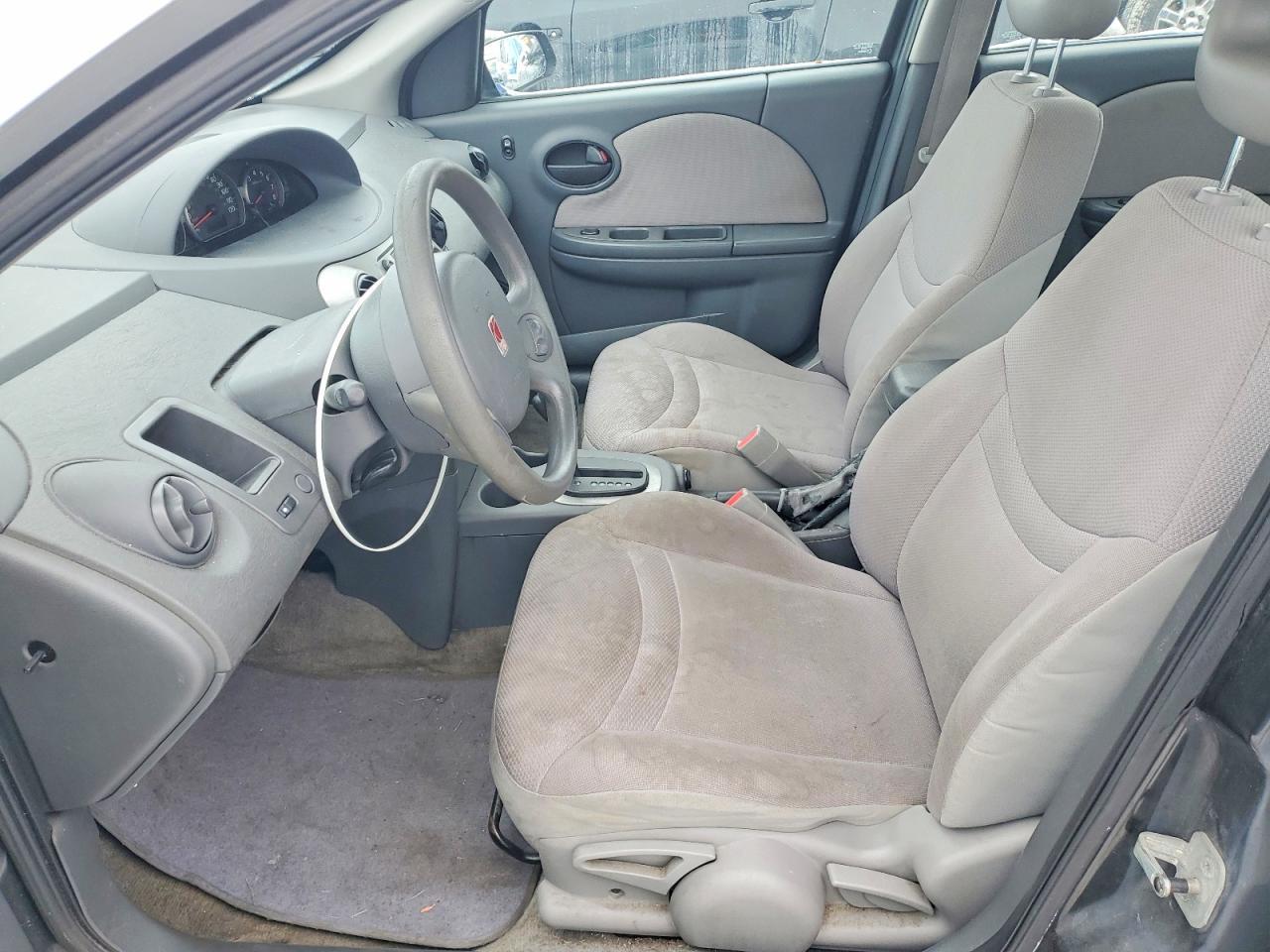 2004 Saturn Ion Level 2