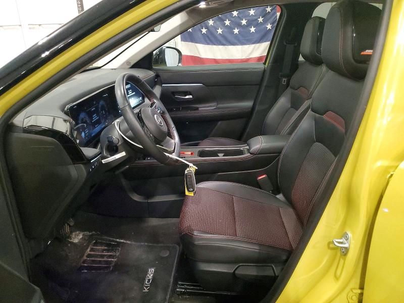 2025 Nissan Kicks sr