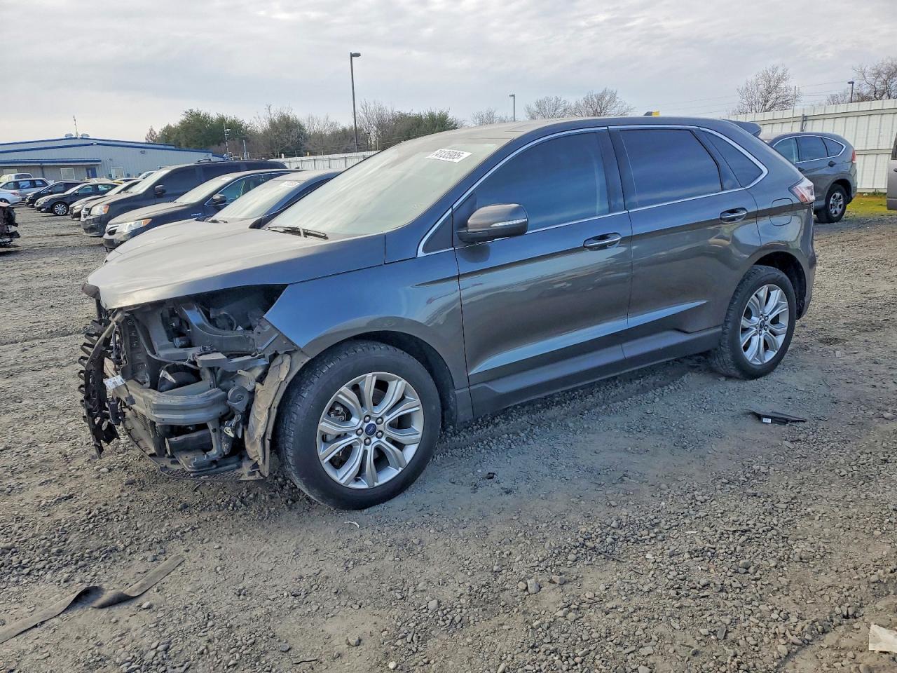 2020 Ford Edge Titanium
