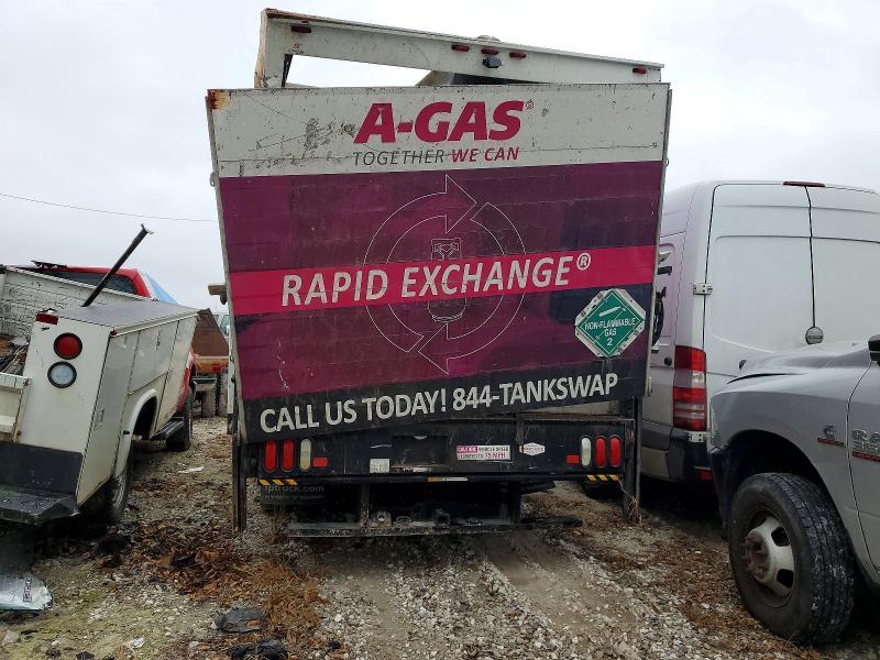 2017 Isuzu Npr hd box Truck