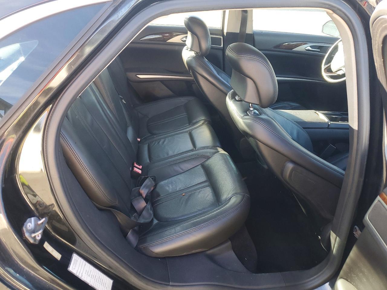 2014 Lincoln MKZ