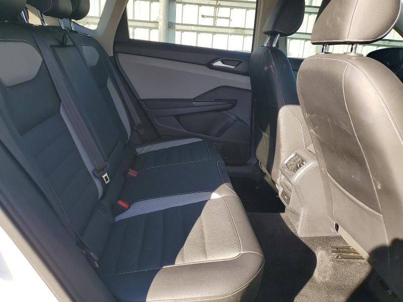 2022 Volkswagen Taos sel