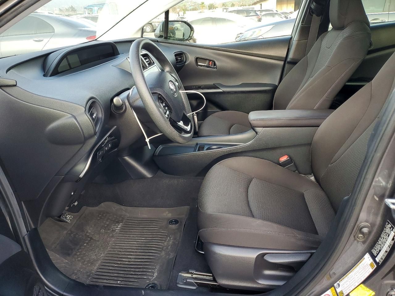 2020 Toyota Prius le