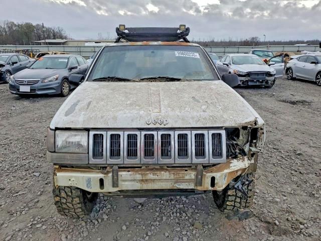 1995 Jeep Grand Cherokee Laredo