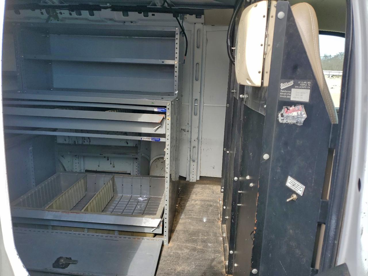 2006 Chev Rolet Express 2500 Utility / Service Van