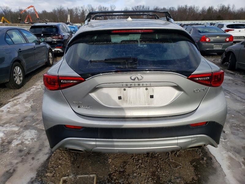 2018 Infinity Qx30 Premium