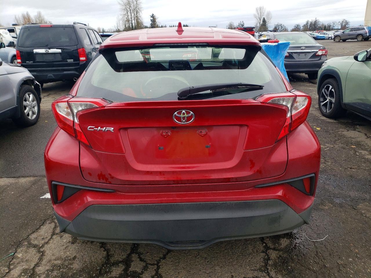 2020 Toyota C-hr xle
