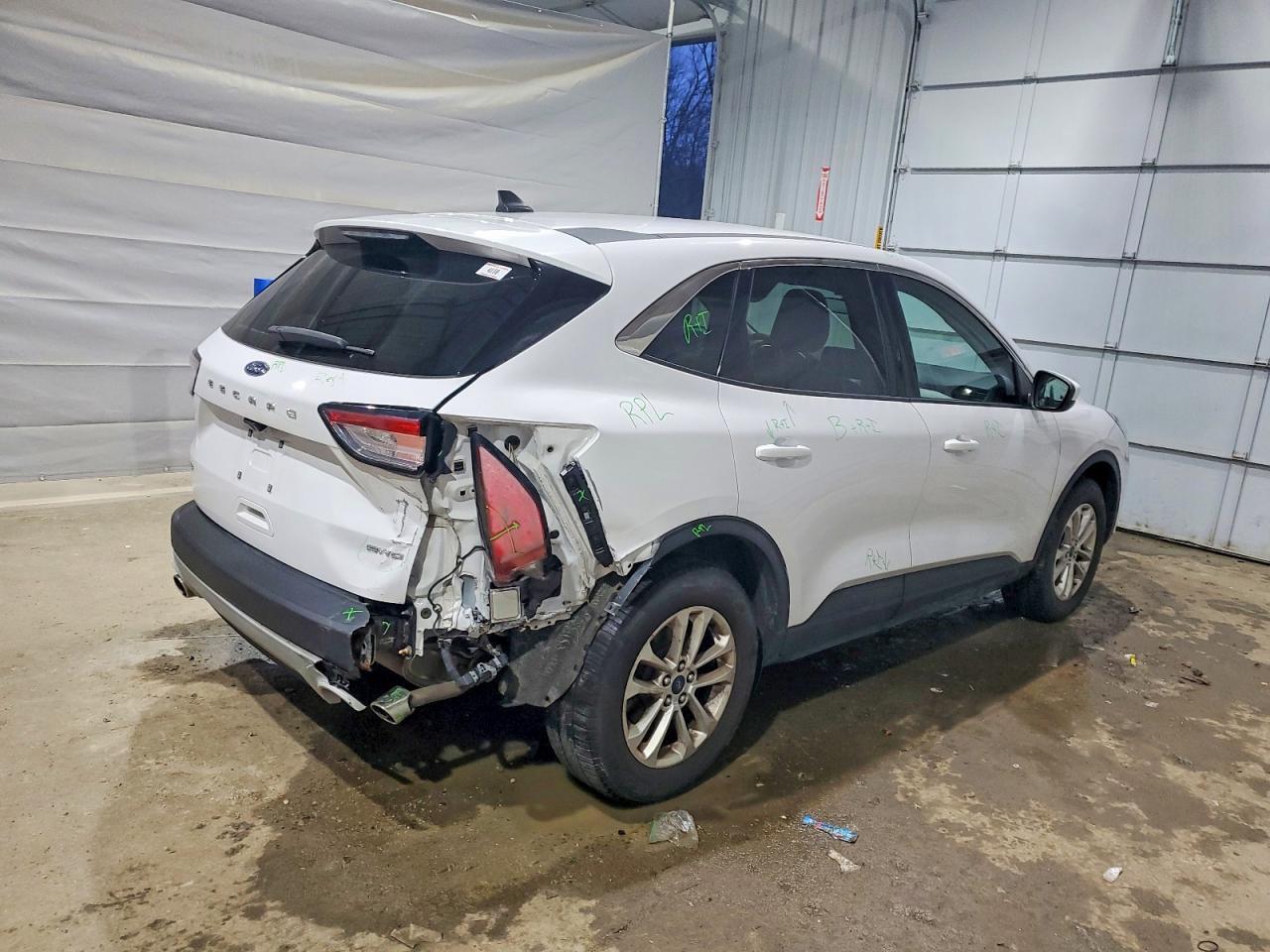 2020 Ford Escape se