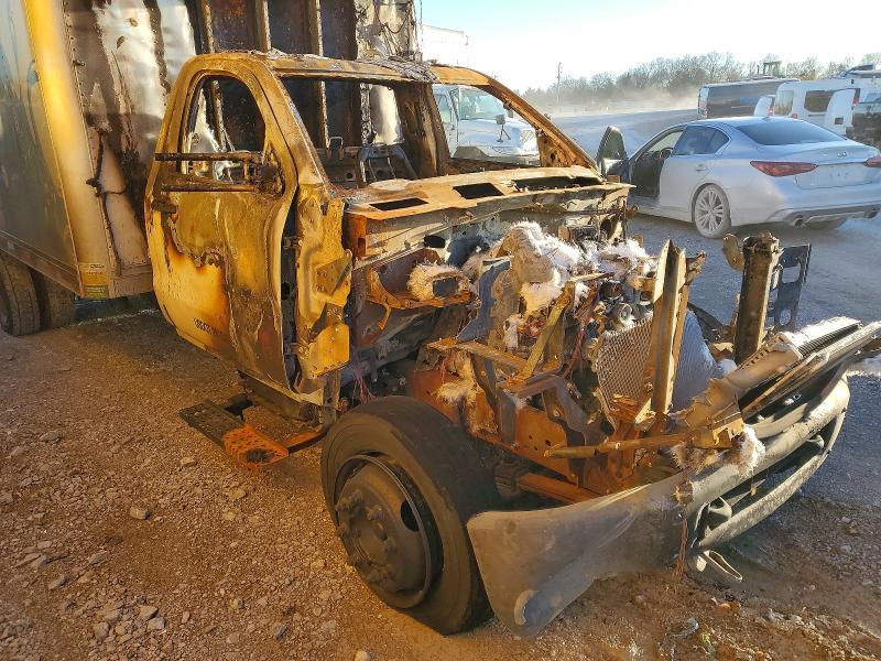 2022 Chevrolet Silverado Refrigerated BOX Truck