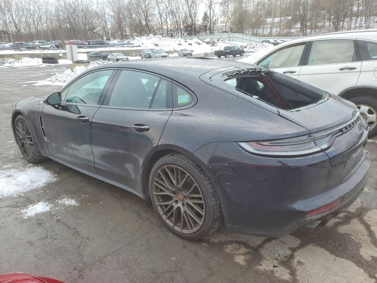 2023 Porsche Panamera Base