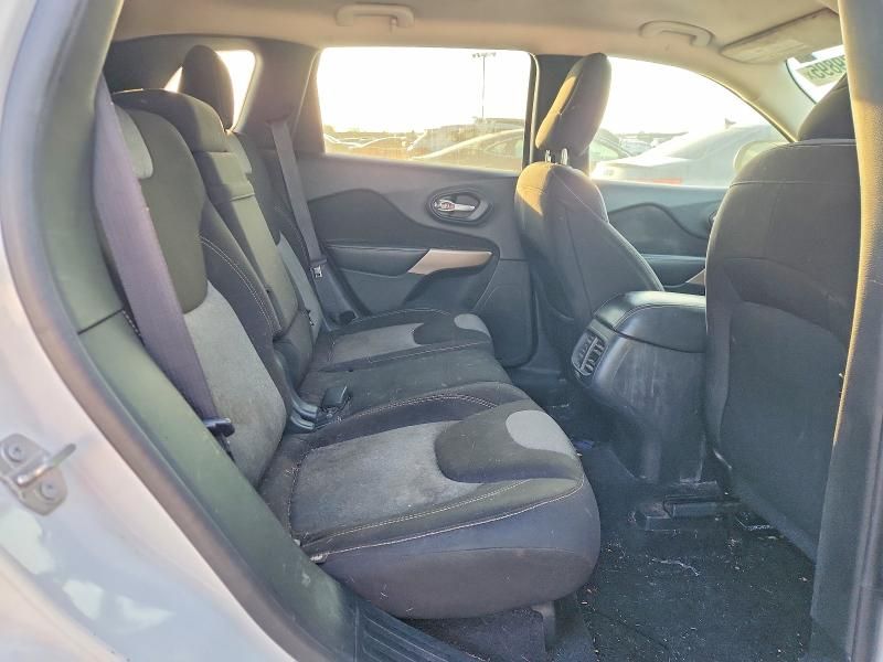 2017 Jeep Cherokee Sport