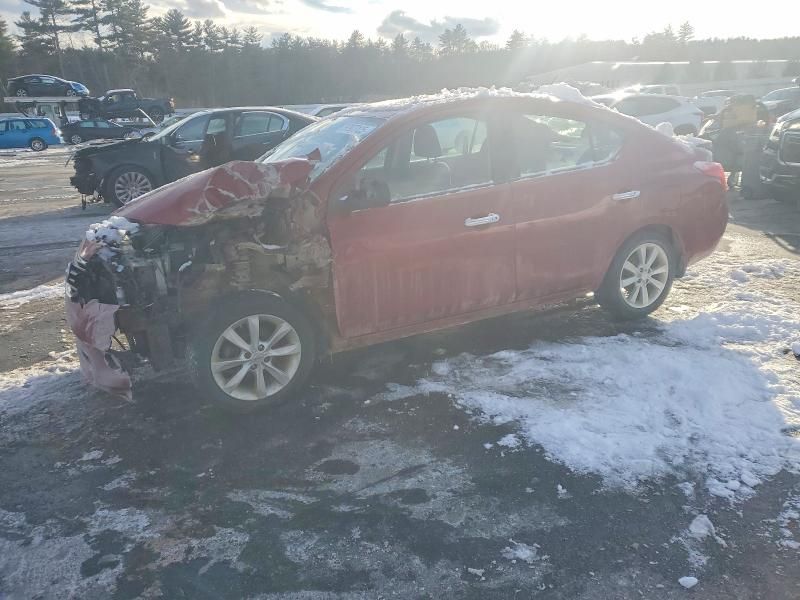 2014 Nissan Versa s