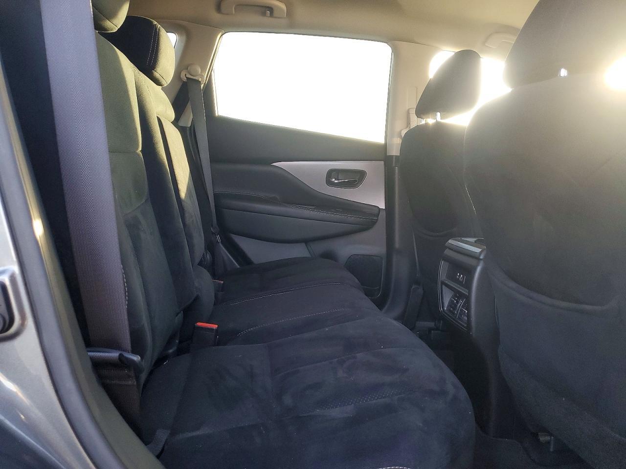2020 Nissan Murano s