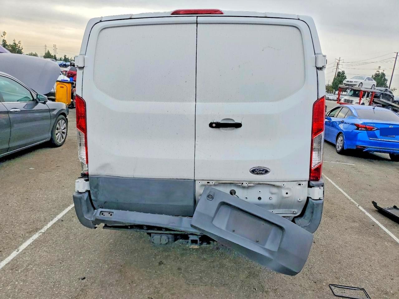 2018 Ford Transit T-250